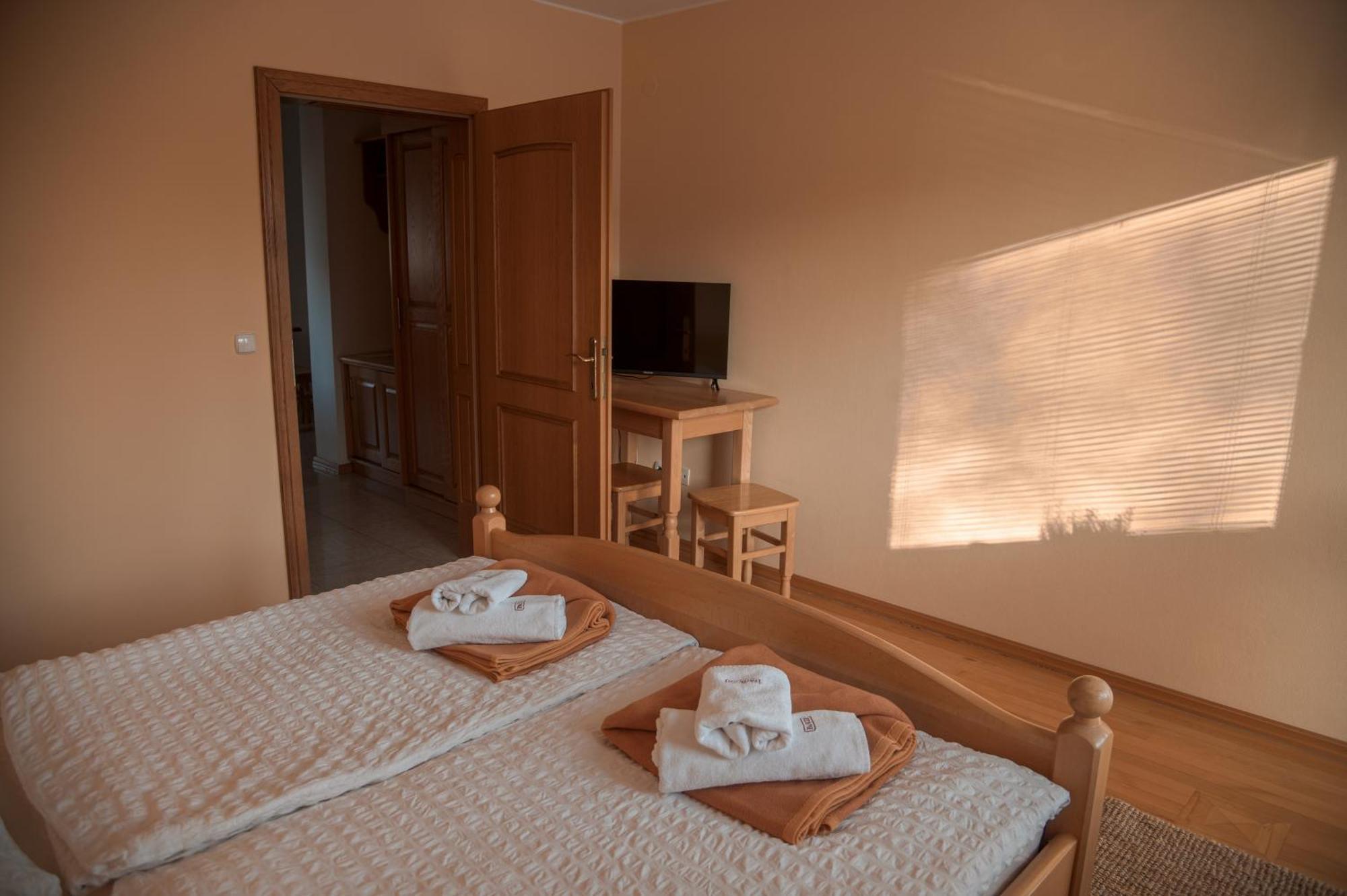 Rooms And Apartments Panker Moravske-Toplice Εξωτερικό φωτογραφία